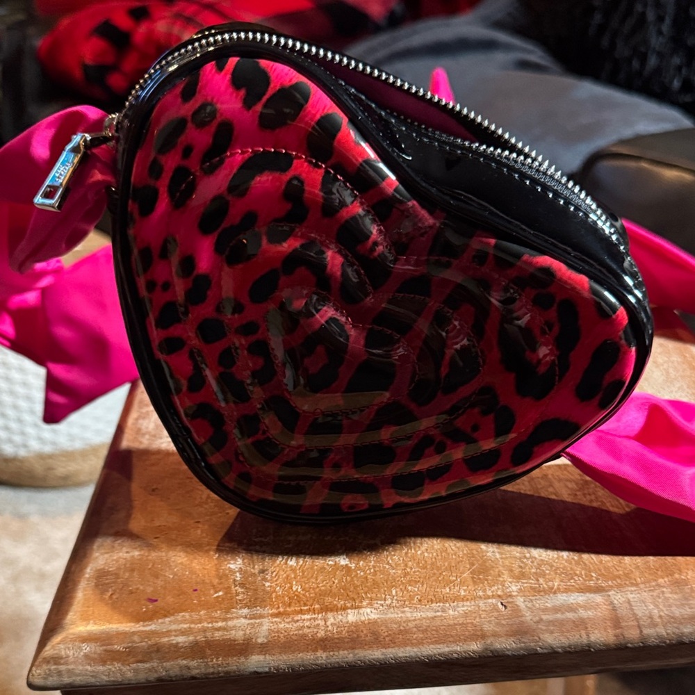Betsy Johnson Kitsch Patent Heart-Shaped Leopard Print Crossbody Bag - Picture 2 of 6